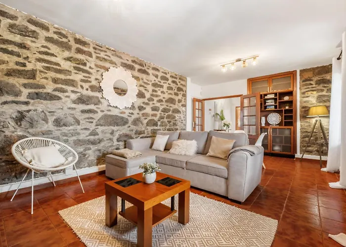 Sea View By Homie Willa